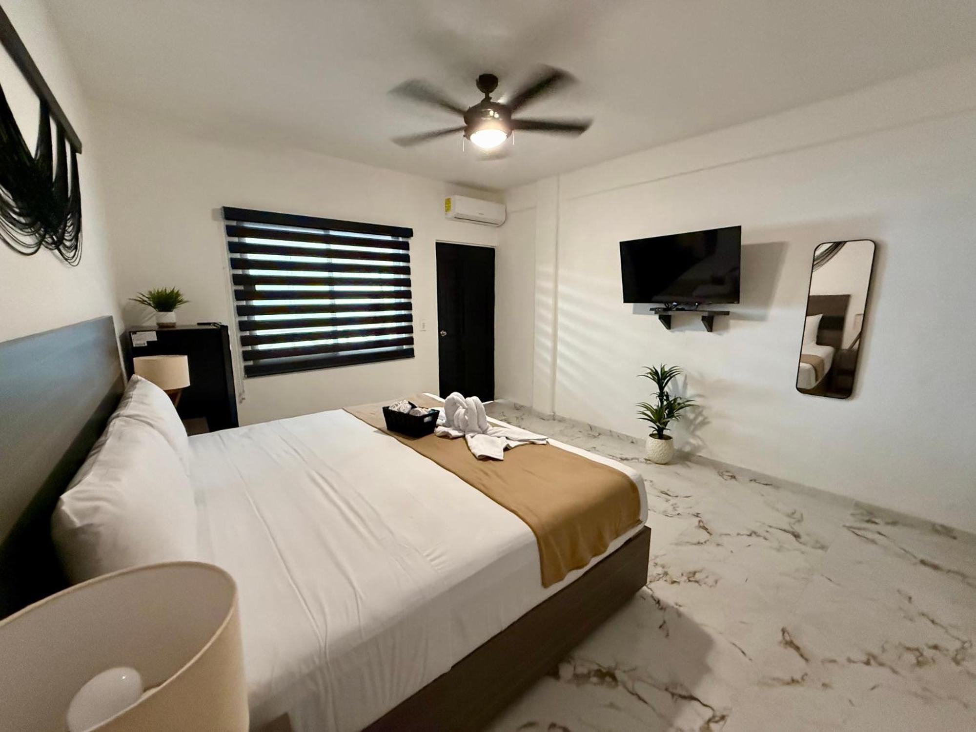 Casa Tortuga 5Th Ave Hotel Playa del Carmen Bagian luar foto