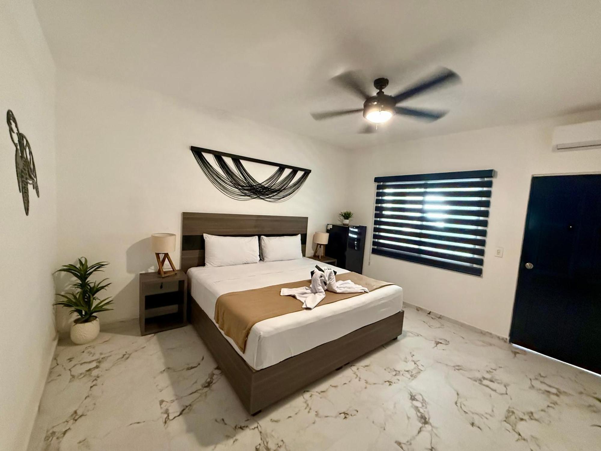 Casa Tortuga 5Th Ave Hotel Playa del Carmen Bagian luar foto